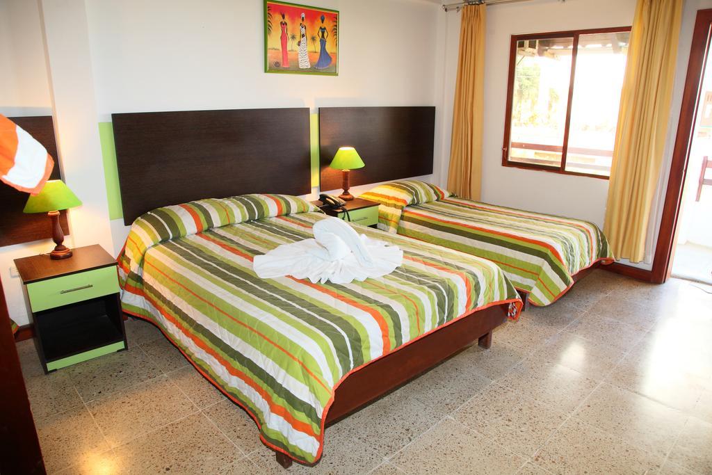 Hotel Puerto Ballesta Tonsupa Quarto foto