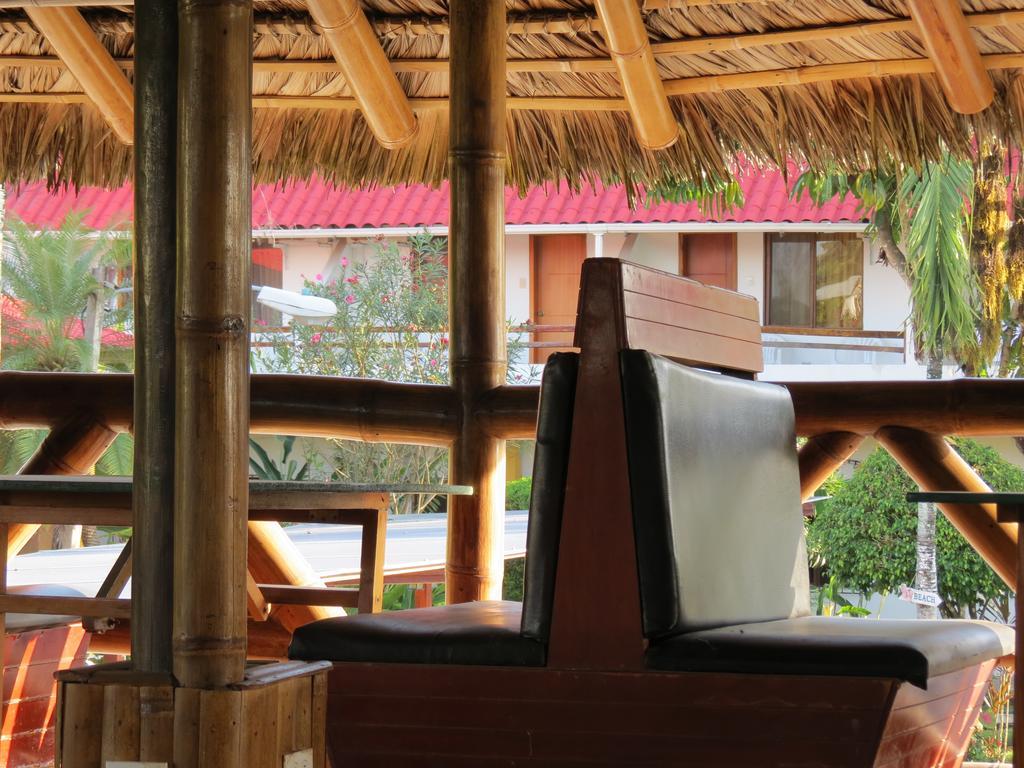 Hotel Puerto Ballesta Tonsupa Exterior foto