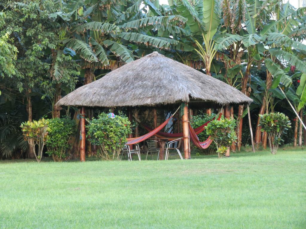 Hotel Puerto Ballesta Tonsupa Exterior foto