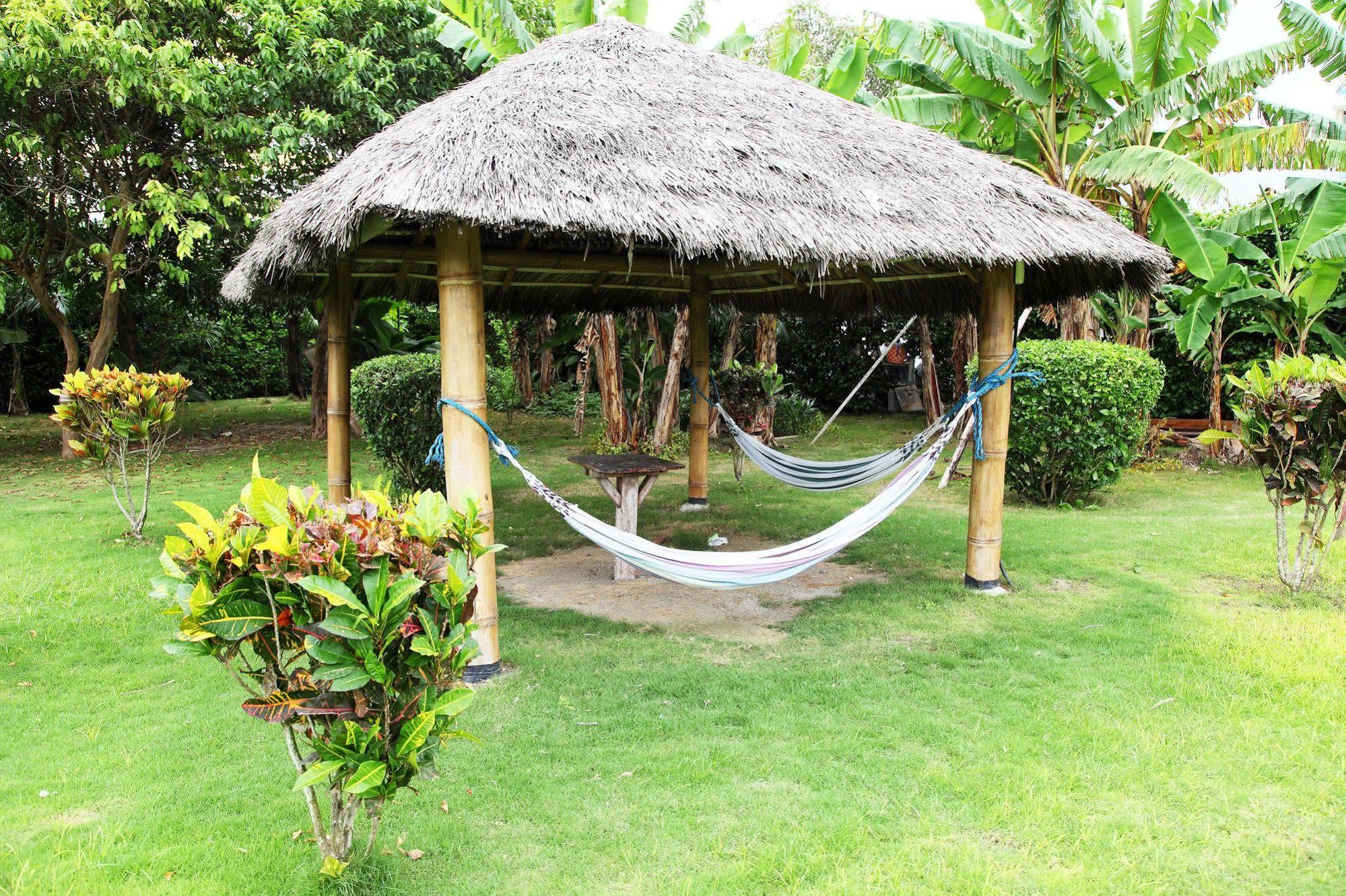 Hotel Puerto Ballesta Tonsupa Exterior foto